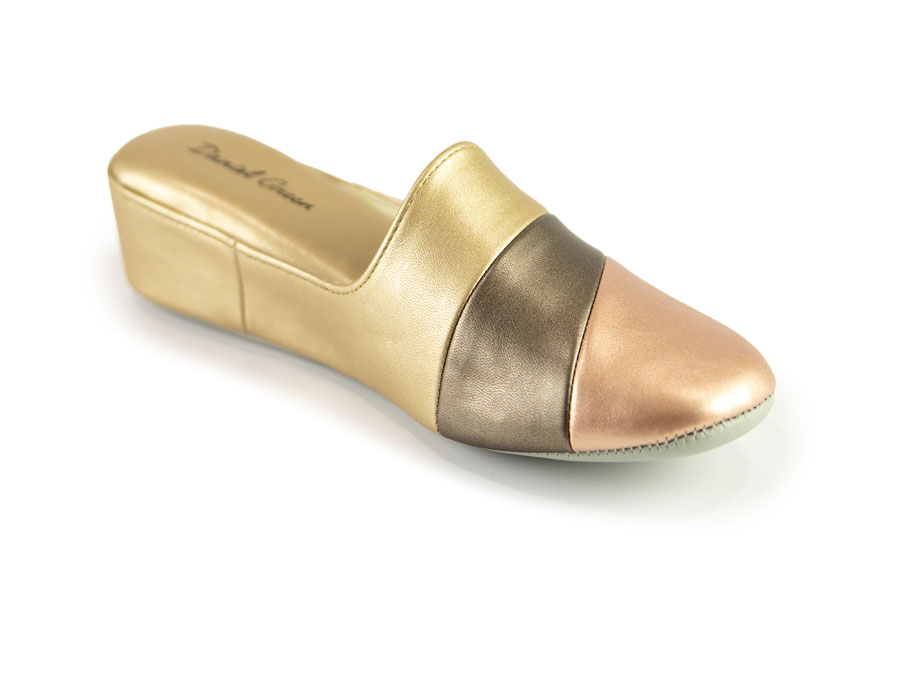 gold slippers