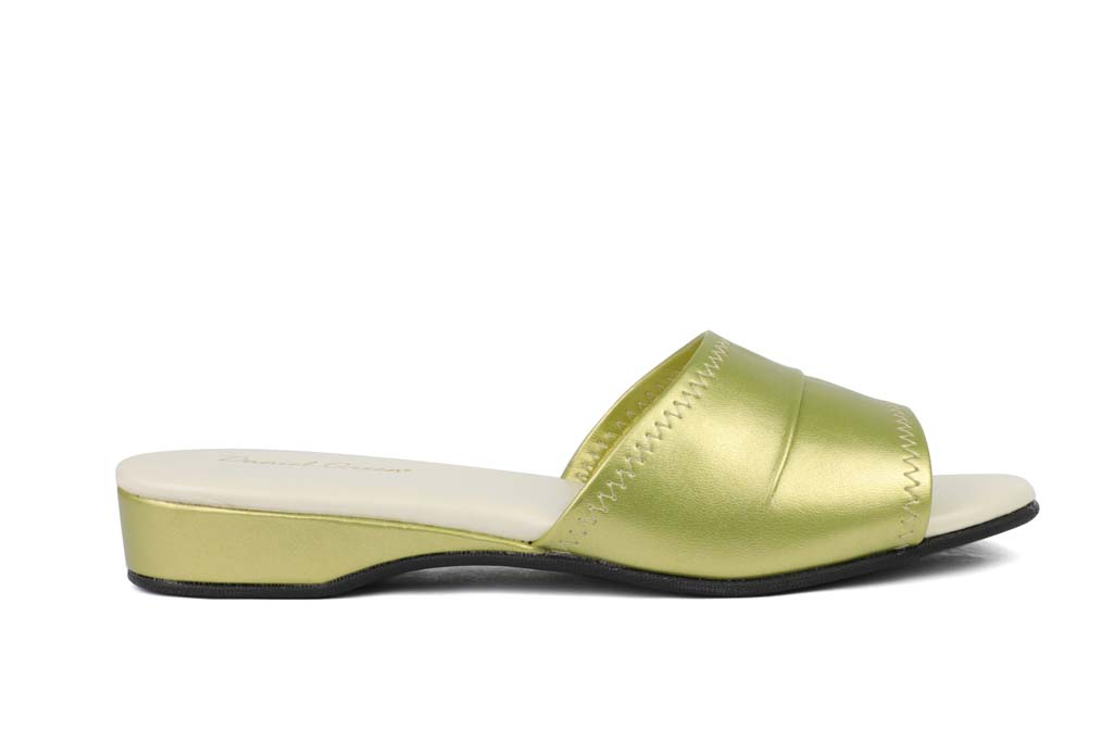 daniel green glamour slippers on sale
